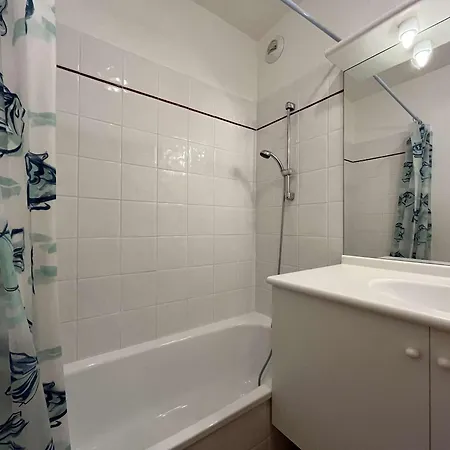 Climatise, 2 Pieces, Piscine, Terrasse, Parking Prive, Proche Port - - Fr-1-229-372 Apartment