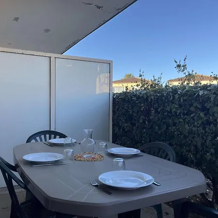 Climatise, 2 Pieces, Piscine, Terrasse, Parking Prive, Proche Port - - Fr-1-229-372 Apartment