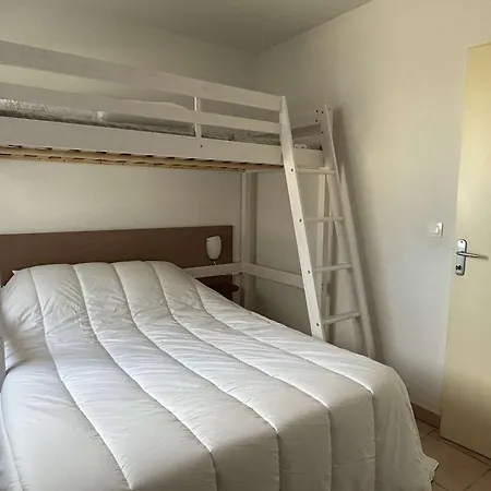 Climatise, 2 Pieces, Piscine, Terrasse, Parking Prive, Proche Port - - Fr-1-229-372 *