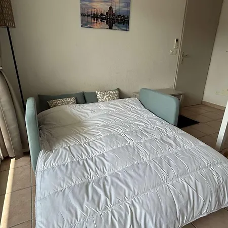 Apartment Climatise, 2 Pieces, Piscine, Terrasse, Parking Prive, Proche Port - - Fr-1-229-372