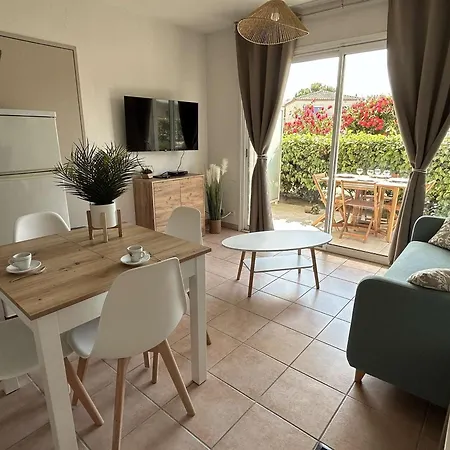 Climatise, 2 Pieces, Piscine, Terrasse, Parking Prive, Proche Port - - Fr-1-229-372 Apartment Gruissan